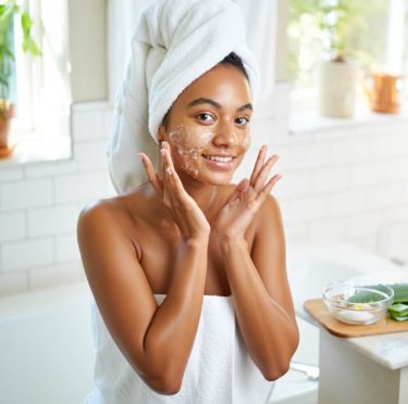 Gommage Visage Aloe Vera Maison : Recette Naturelle Facile en 5 Minutes