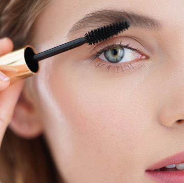 Réhaussement de Cils : Qu'est-ce Que C'est ? Tout Savoir Avant de Se Lancer