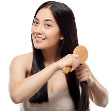 Remède cheveux gras : la routine naturelle purifiante